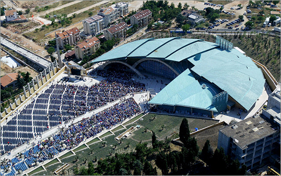 La-nuova-chiesa-di-San-Pio-da-Pietrelcina_550.jpg