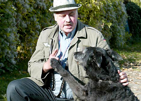 RolandNaziR_468x607.jpg