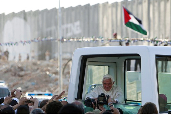 pope_wall_west_bank_550.jpg