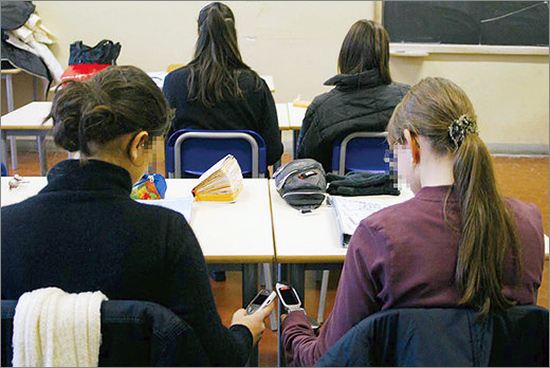 La scuola dei cretini. Che si credono furbi scuola.jpg